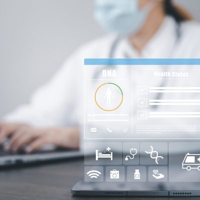 medico-y-tecnologia-medica-y-concepto-futurista-medico-usando-portatil-y-icono-de-conexion-de-red-medica-de-salud-en-la-interfaz-de-pantalla-virtual-tecnologia-medica-moderna-e-innovacion Medical doctor and medical technology and futuristic concept, Doctor using laptop and health medical network connection icon on virtual screen interface, Modern medical technology and innovation.